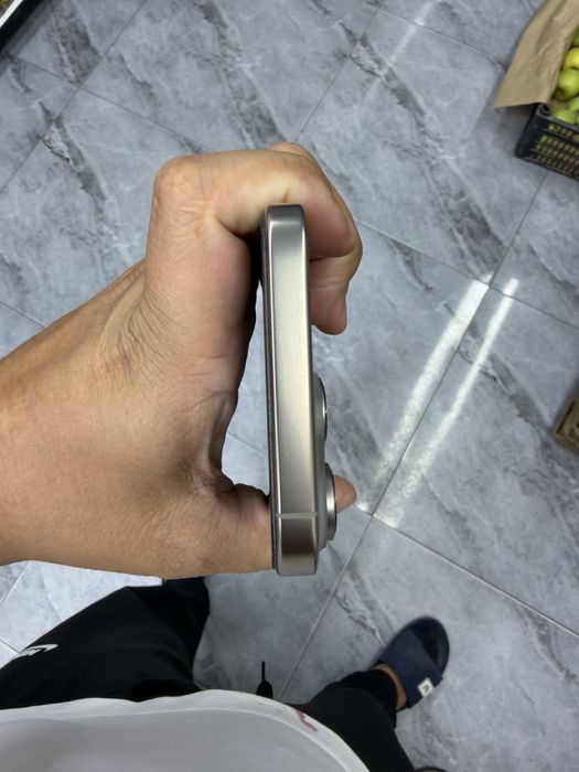 Iphone 16 pro Max Natural