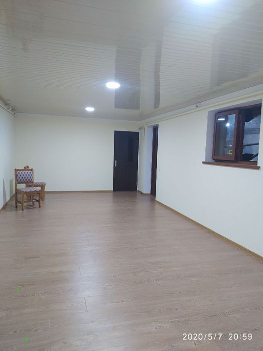 3 сотик тайёр ҳовли