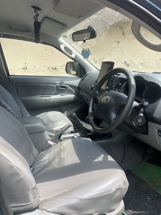 TOYOTA HILUX  stare foarte buna