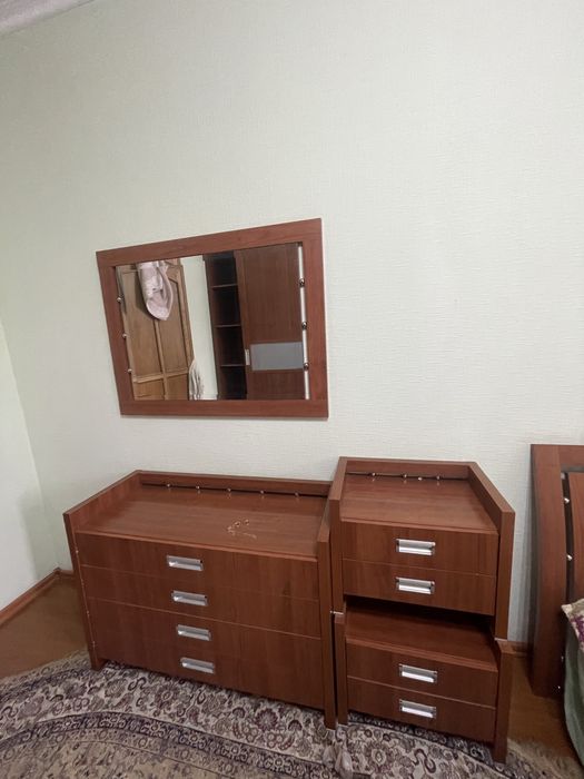 Продам спальный гарнитур б/у