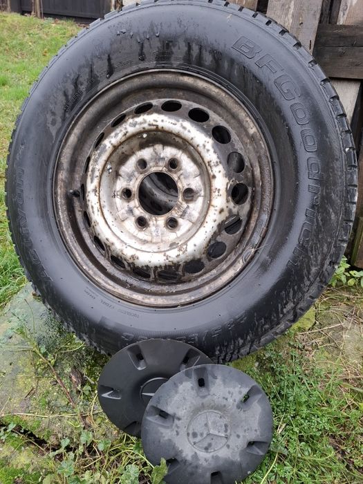 Jante cu cauciucuri C Mercedes
