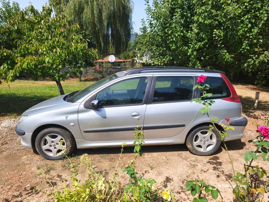 Пежо 206 sw перфектно състояние