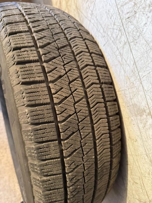 Продам резину Bridgestone.