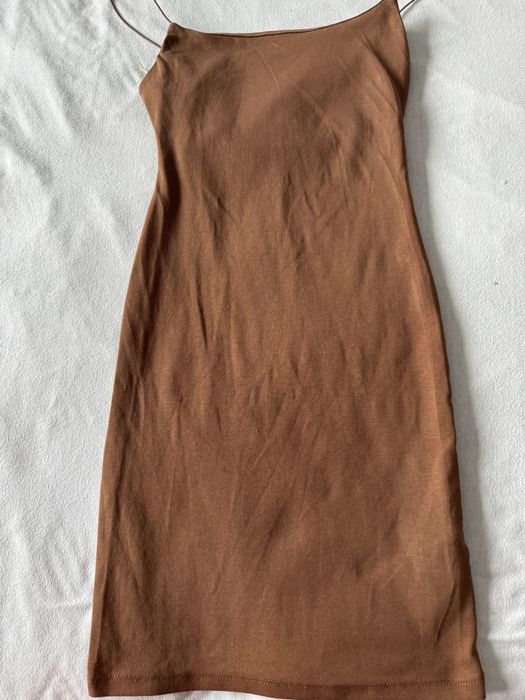 Rochie Pull&Bear maro cu bretele subțiri, mărimea S