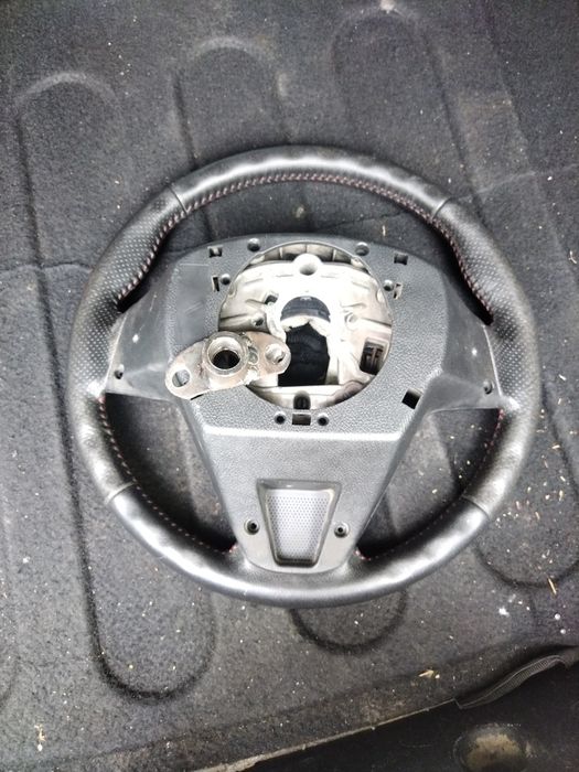 Сотилади нарх 300 мин ками бор