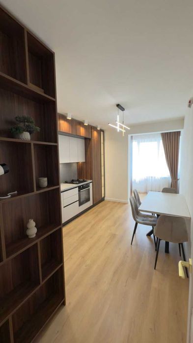 Дава се под наем Двустаен апартамент в София, Витоша - 55 кв.м за 425 € - Снимка #1