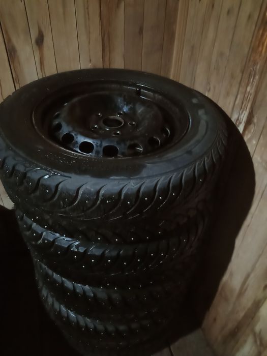 Продам комплект колес!