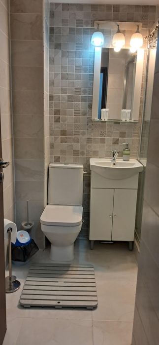 Ap de vanzare 2 camere Tomis Nord stradal vis a vis de hotel Zodiac Parcul Tabacarie