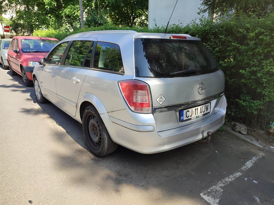 Opel Astra H Combi 2009 1.9 Diesel 150 CAI 239k KM