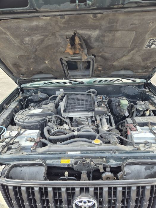 Toyota land cruiser 90