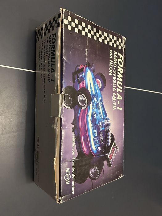 Radio-desteptator Formula 1