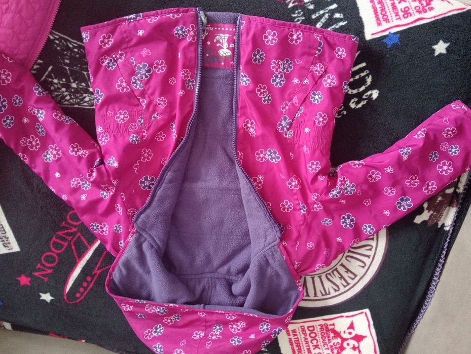 Куртка на девочку демисезонная