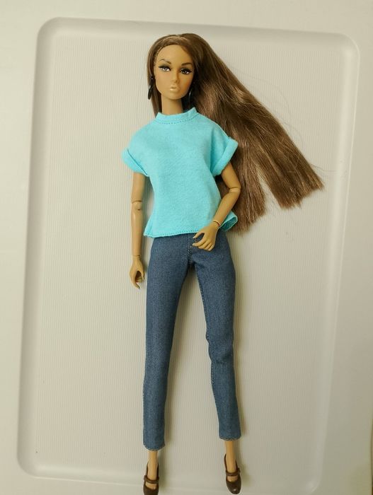 Продается коллекционная кукла интегрити