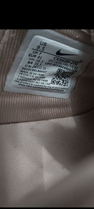 Vând adidași Nike Air Force 1 Pixel