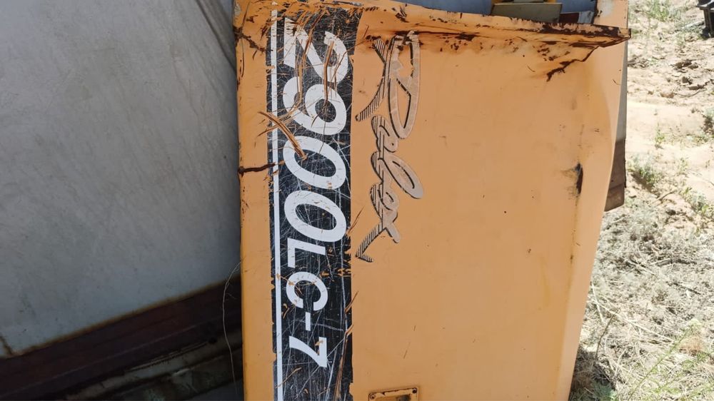 Продам экскаватор.