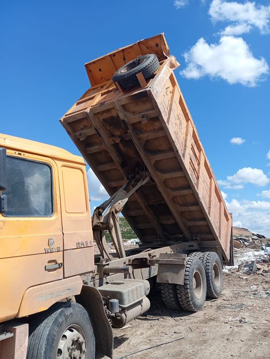 Вывоз строительного мусора, снега, грунта.