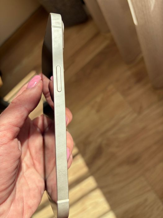 Смартфон Apple iPhone 13, 128GB, 4GB RAM, 5G, Starlight