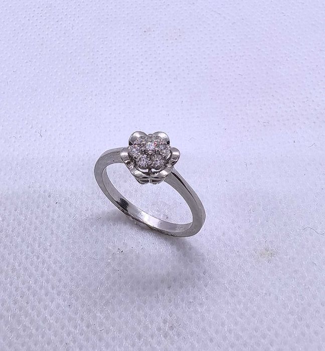 Кольцо белое золото с бриллиантами