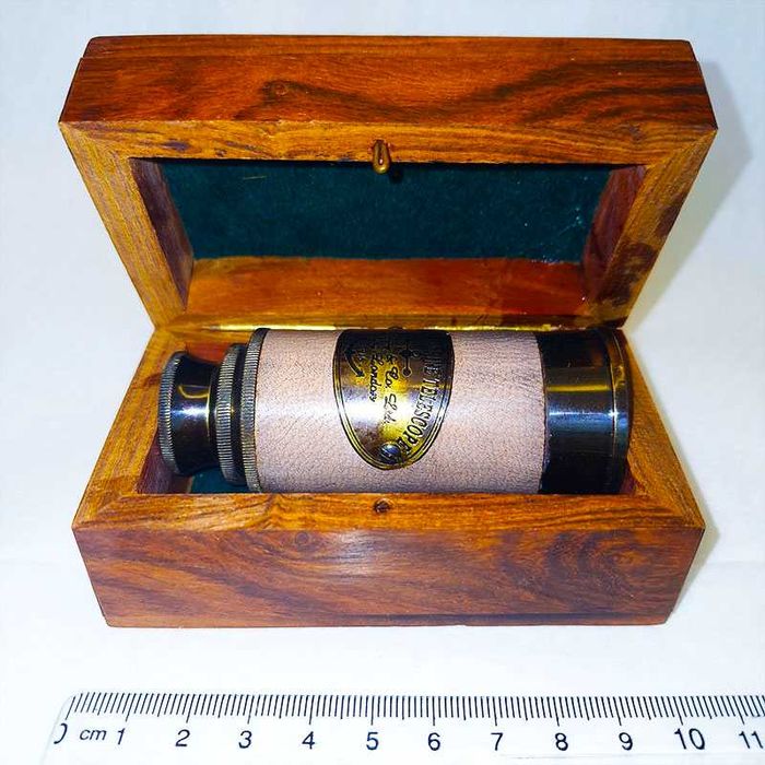 Бронзов ретро далекоглед в дървена кутия – стил „пиратски“