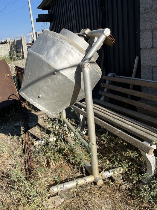 продам бетономешалку