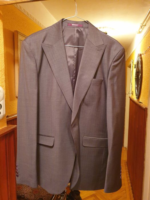 Costum bărbați pentru evenimente