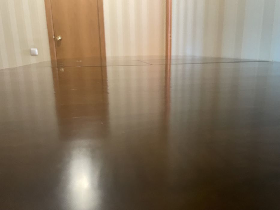 Продам дубовый стол