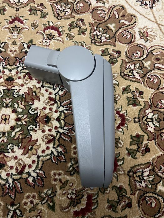 Подлокотник на гольф 4 новый