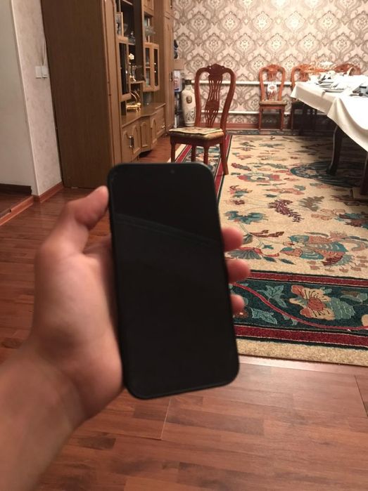 iPhone 12 сатылады