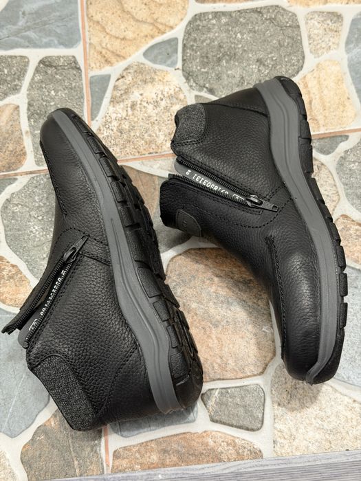 Ghete iarnă Rieker mărimea 40