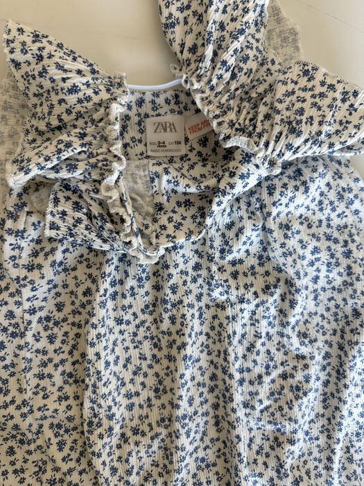 Рокли и комплекти за момиче на различни марки