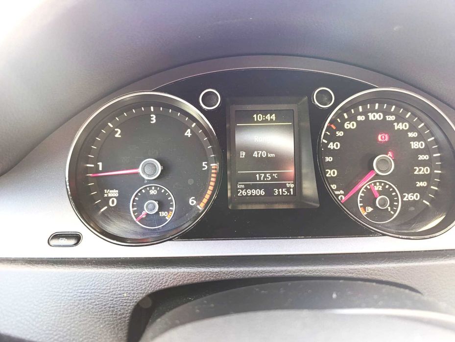 Vând Volkswagen Passat 2.0 TDI
