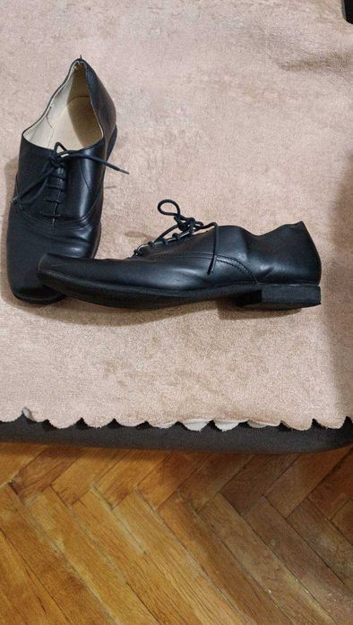 Скарпини 38 и 39 номер за народни танци