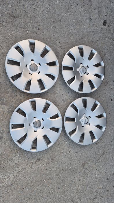 Оригинални капаци /ТАСОВЕ/ за джанти Ауди 16 цола