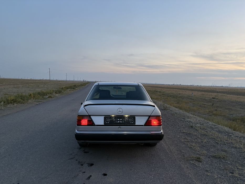 Mersedes benz w124