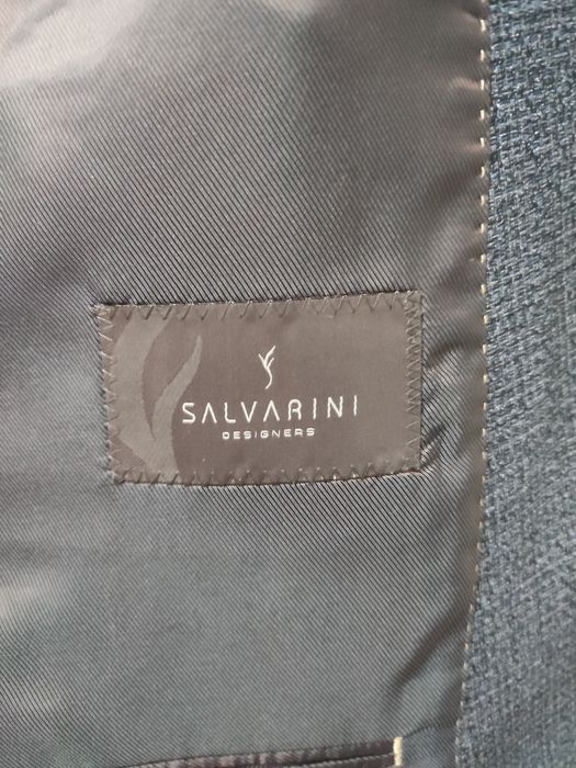 Продам костюм тройка.