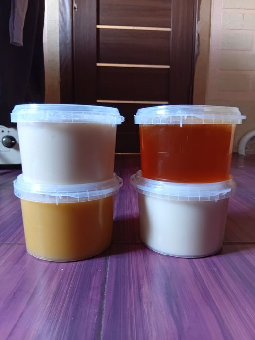 Меркінің таза табиғи балы.