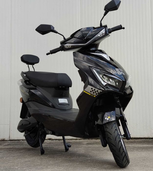 Електрически скутер модел ZG-S 2000W двигател с документи за КАТ черен