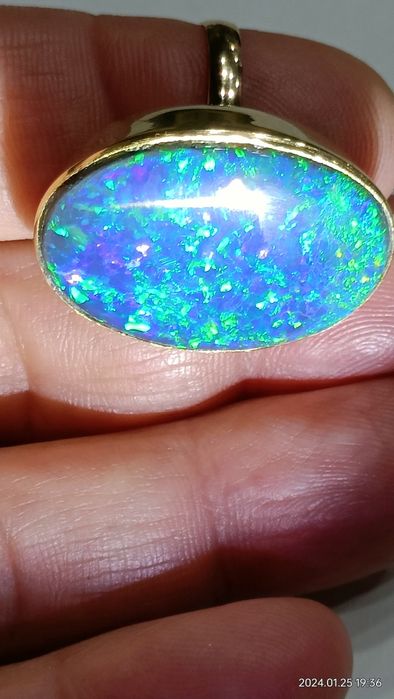 Vind inel din aur cu black opal