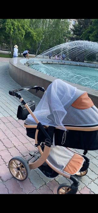 Коляска  состояние отличное