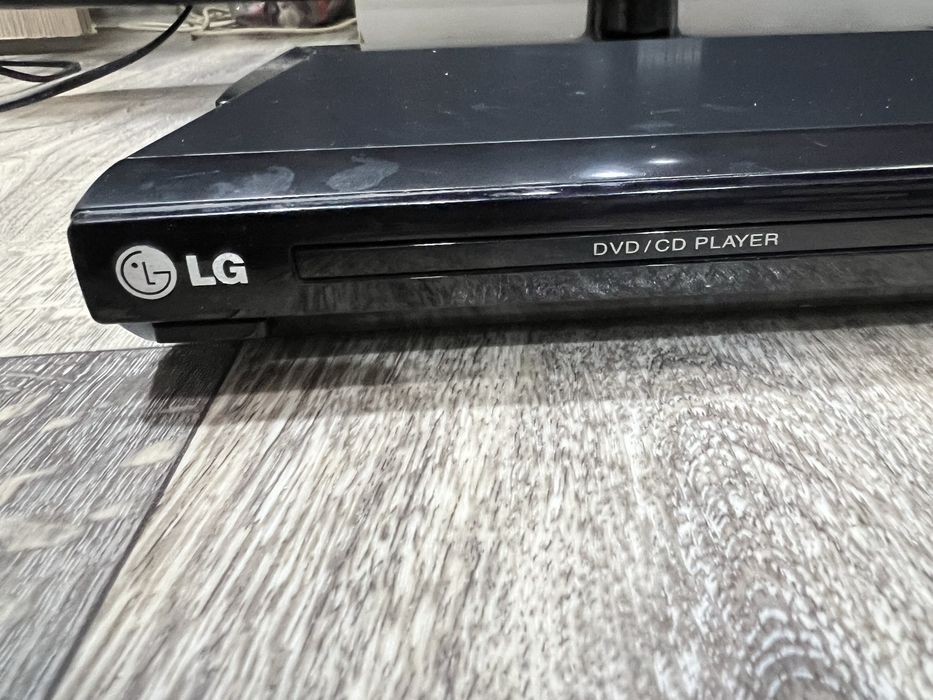Продаю DVD LG без пульта
