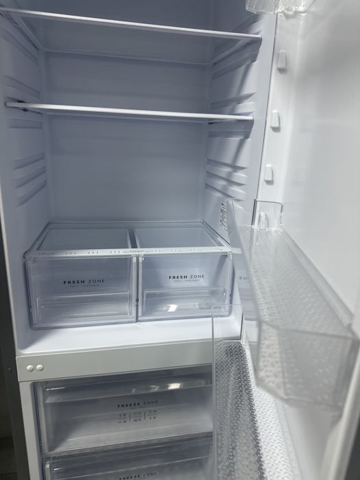 Холодильник Бирюса