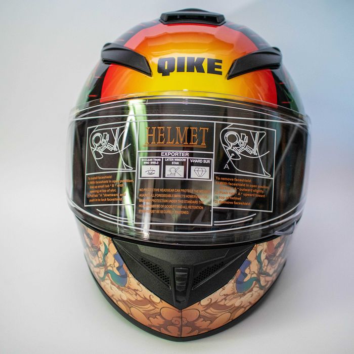 Каска за мотор пистов , скутер , ел. тротинетка др. ( Размер M 55-56 )