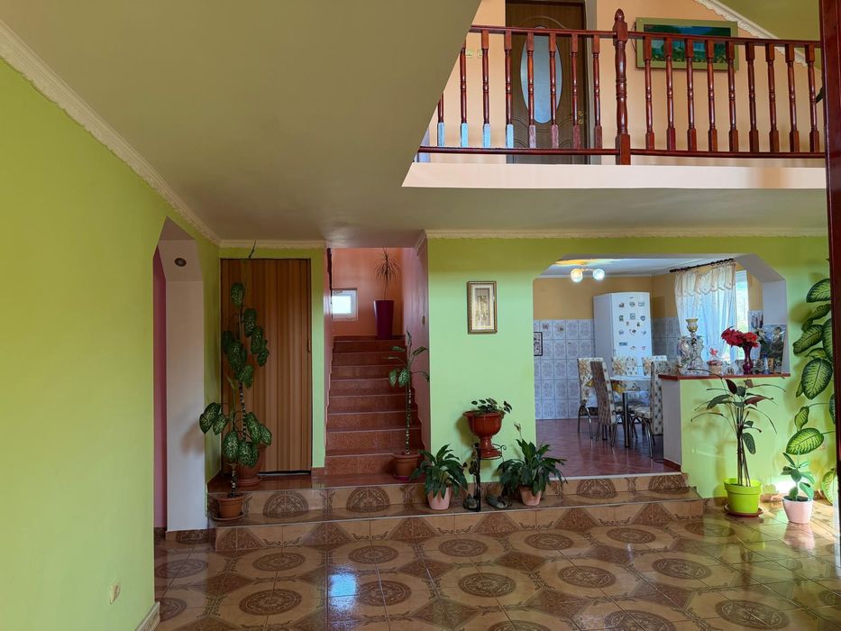Proprietar. Vind casa in DAIA