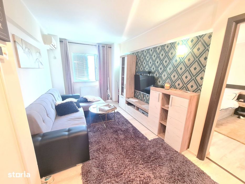 Apartament 3 camere , et.3 , str. Mioritei- Carrefour,Bacau