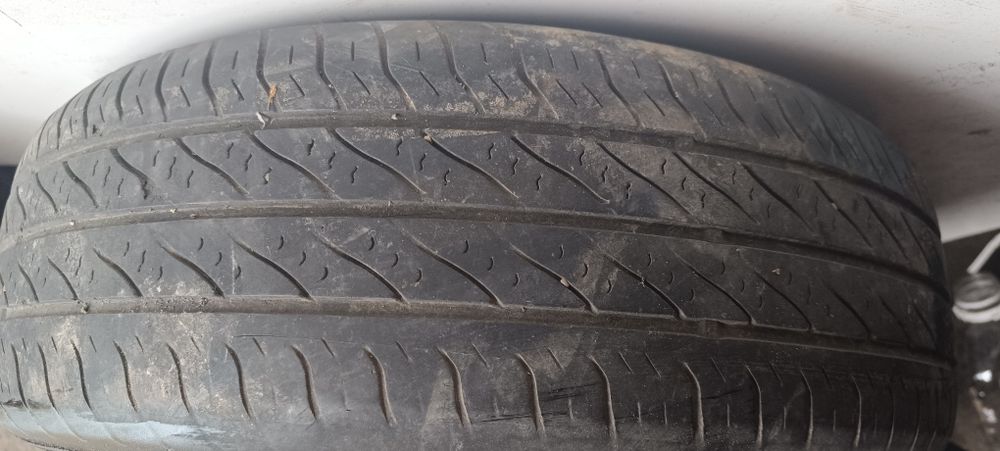 Автошина 196/65 R15