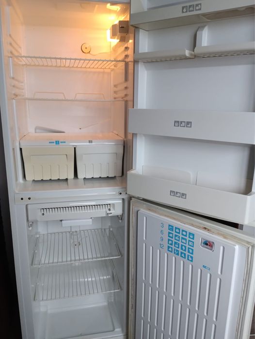 Холодильник рабочий