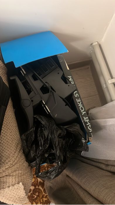 Продам штурвал симулятор logitech flight yoke system