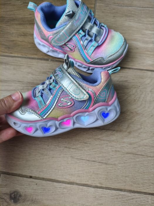 Skechers mărimea 23 cu lumini