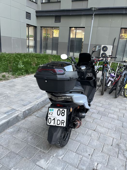 Мопед Maxi 175cc LI YA
