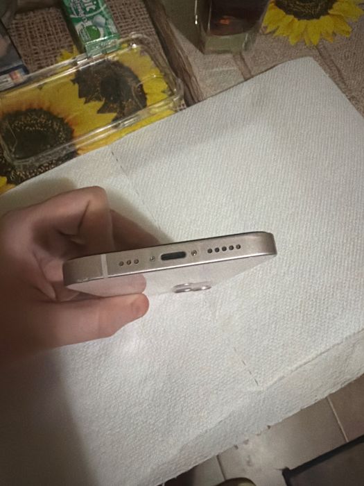 iPhone 13 pink in stare buna